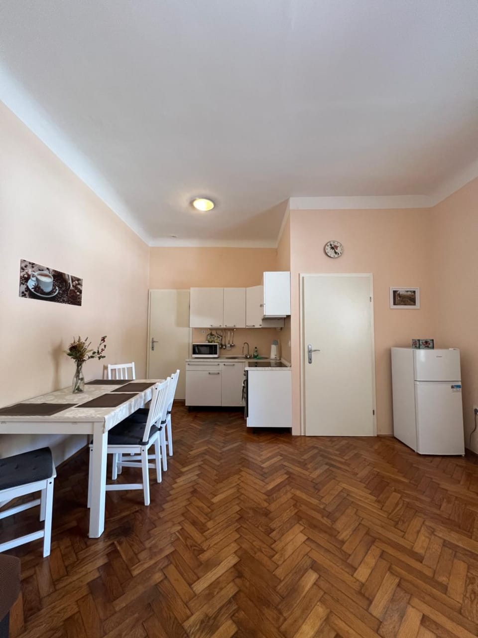 Apartment Bright & Light Apartment in Ljubljana