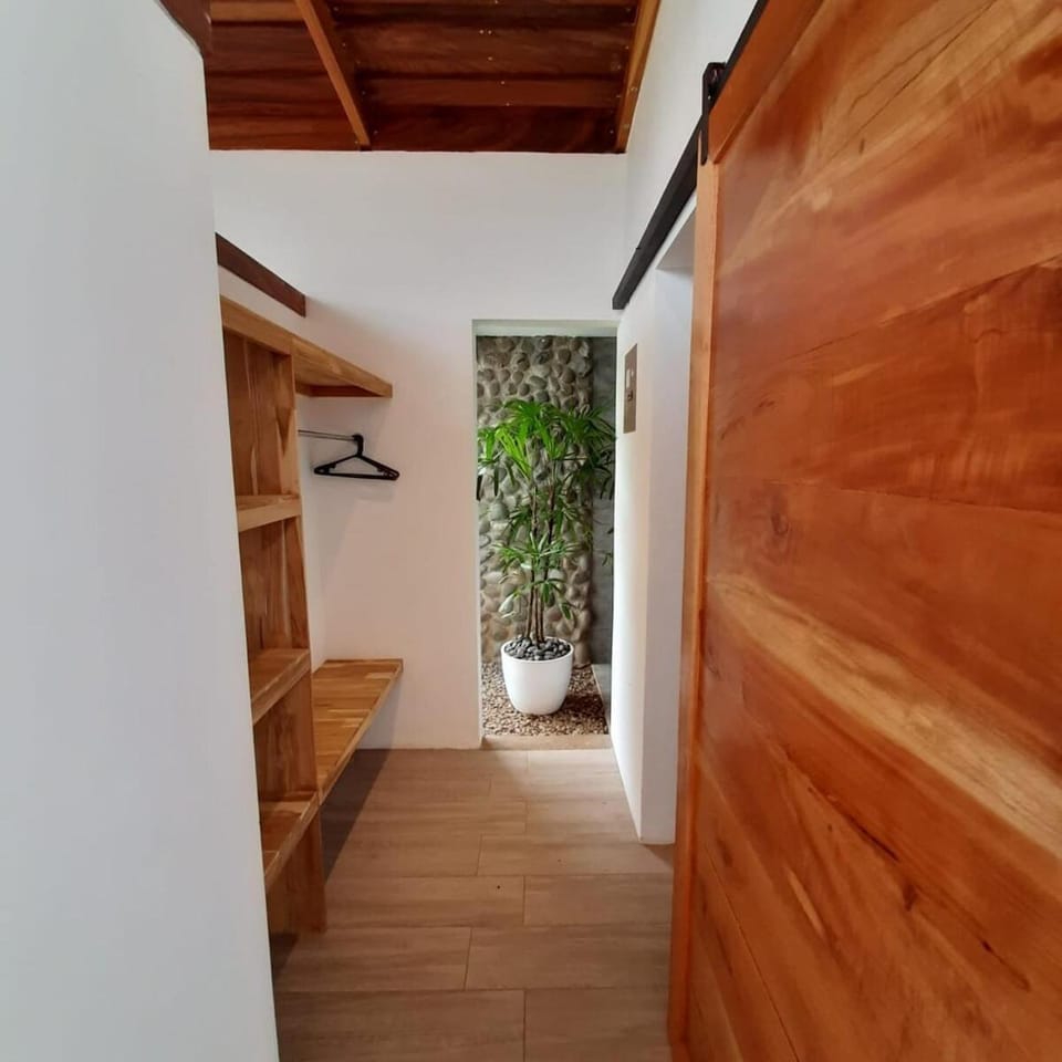Luxury Villa Ceibo - Exquisite, Serene with Starlink Villa in Alajuela Province