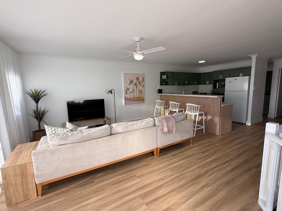Sage - Rainbow Beach Apartment in Rainbow Beach