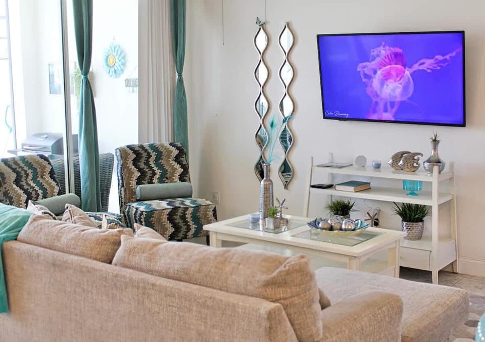 TV and multimedia, Living room, Seating area
