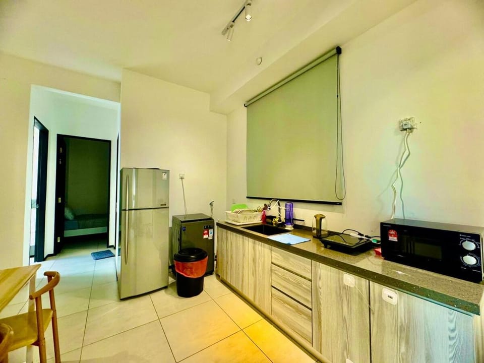 Stylish 3BR Retreat w Stunning Sea Views Fits 10 A29 Apartment in George Town