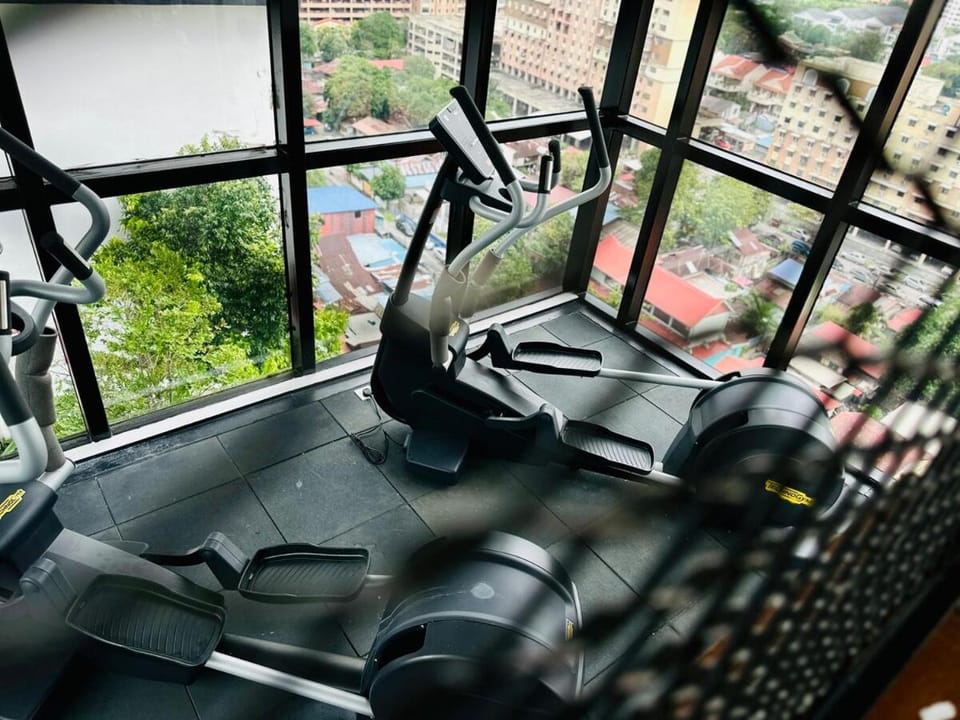 Luxury 3BR Seaview Getaway Perfect for 10 Guests A29 Apartment in George Town