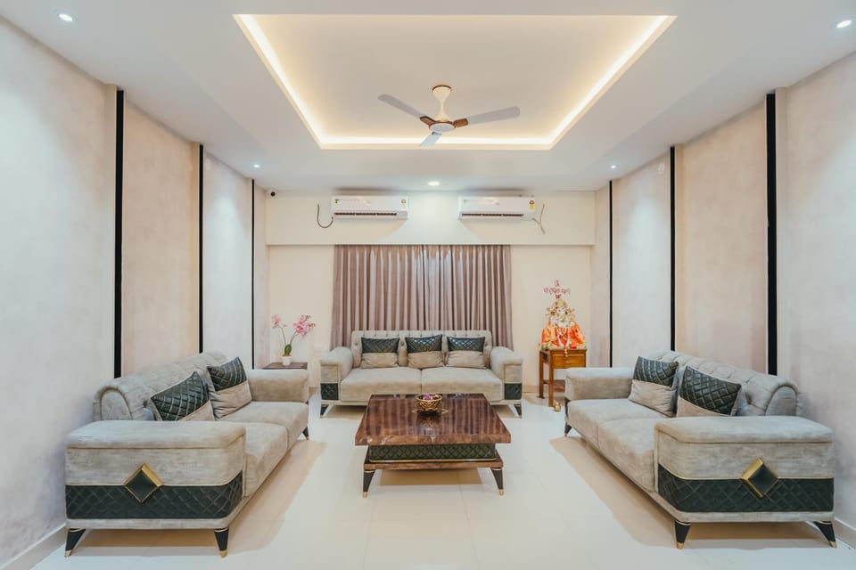 Lobby or reception, Seating area