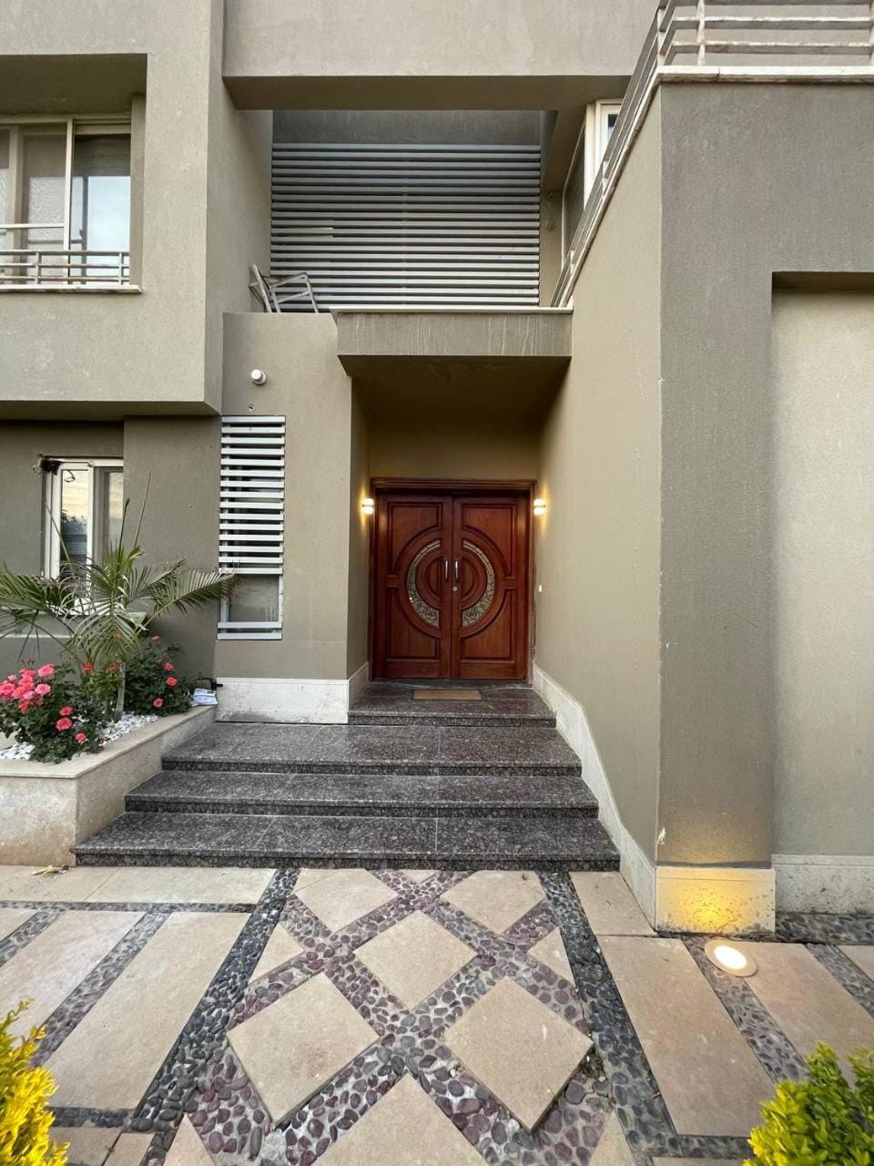 فيلا مع حمام سباحه وجاردن 0306-888-0106 Villa in New Cairo City