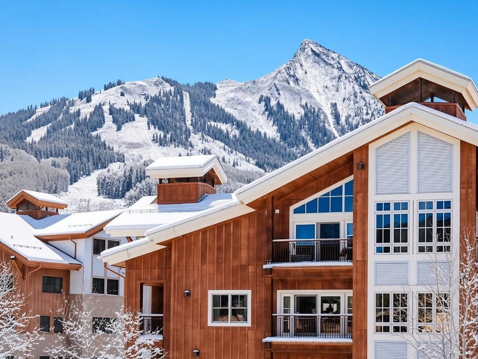 Corner King Room with Pool Hot Tub Close to Slopes House in Colorado