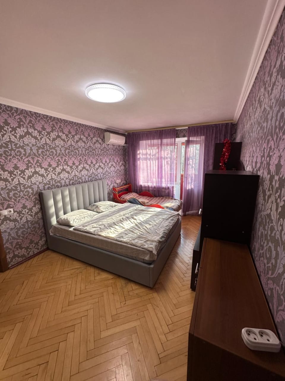 1 bedroom Exhibition center Apartment in Kiev City - Kyiv