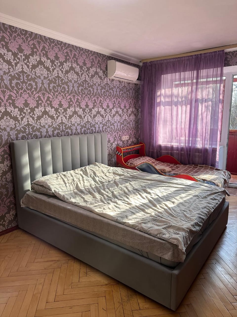 1 bedroom Exhibition center Apartment in Kiev City - Kyiv