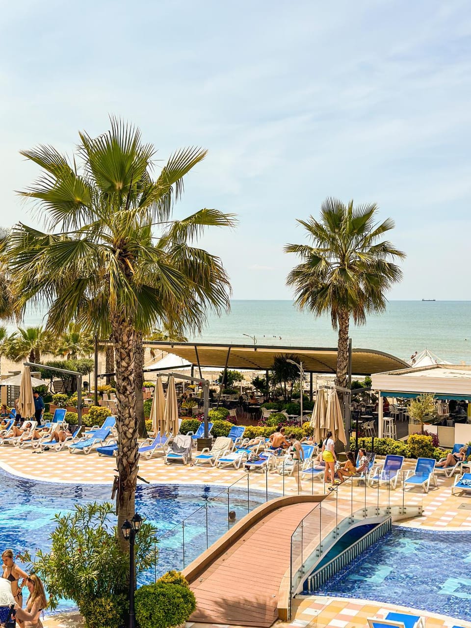 Day, Natural landscape, Beach, Pool view, Sea view, Swimming pool, sunbed