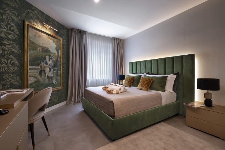 Bed, Photo of the whole room