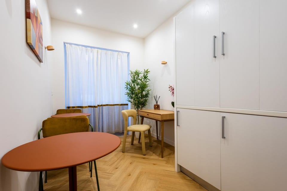 Communal lounge/ TV room, Dining area