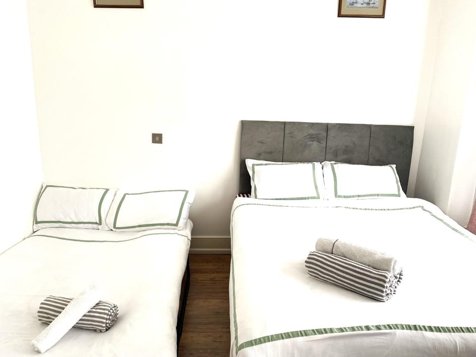 luxury guest house Bed and Breakfast in London