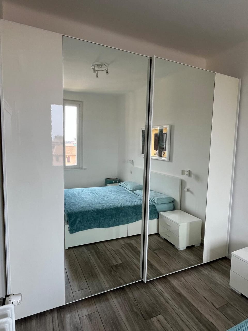 Bed, Photo of the whole room, Bedroom, wardrobe