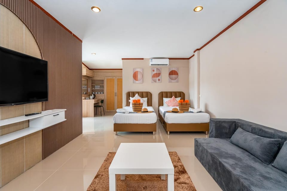 Seating area, Bedroom