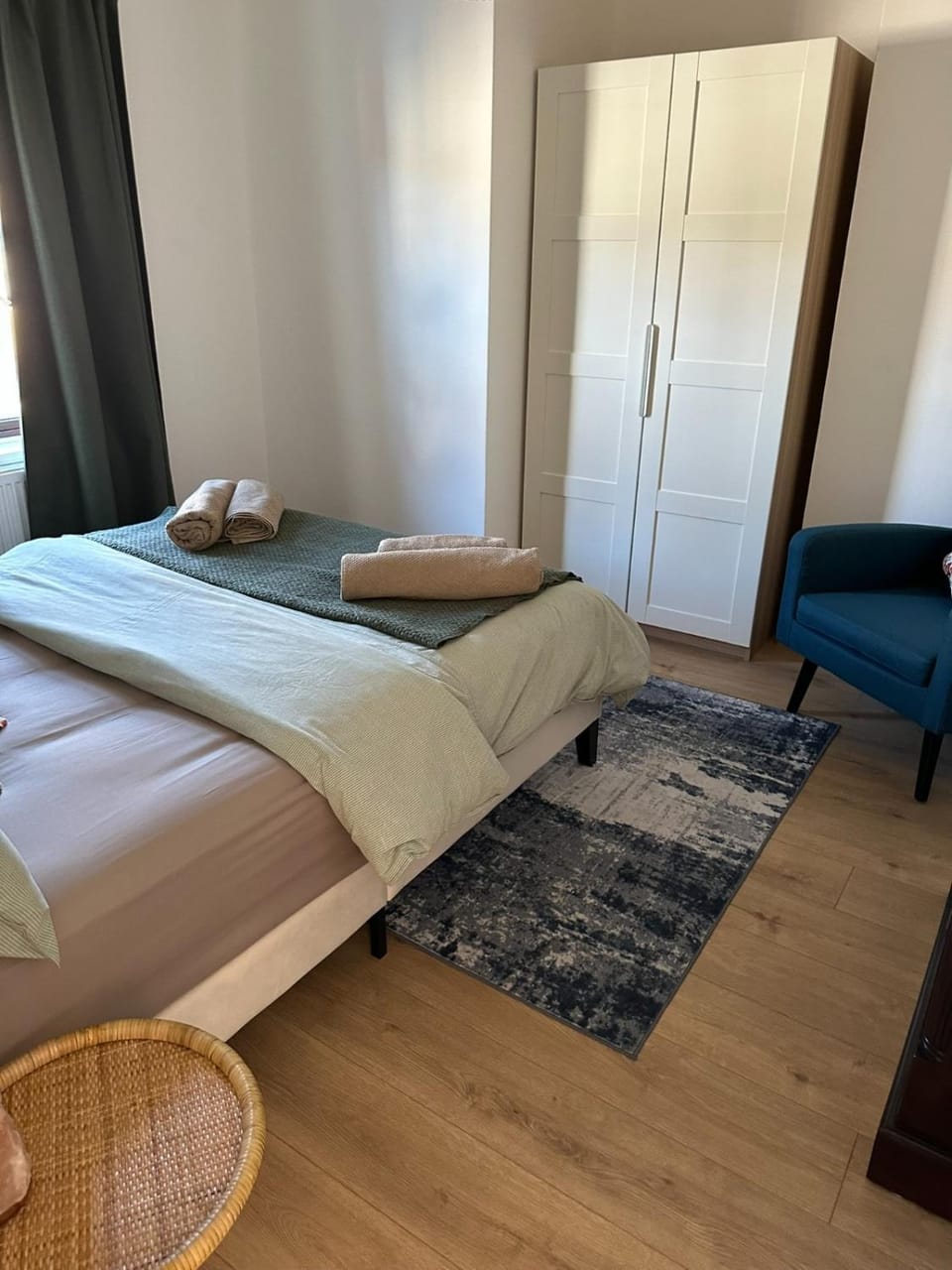 Bed, Bedroom, wardrobe