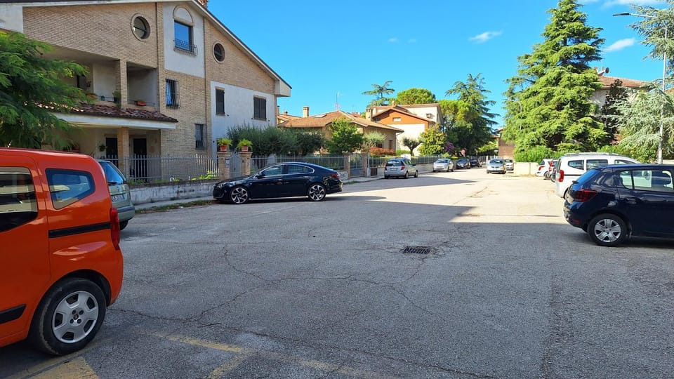 Street view, Parking