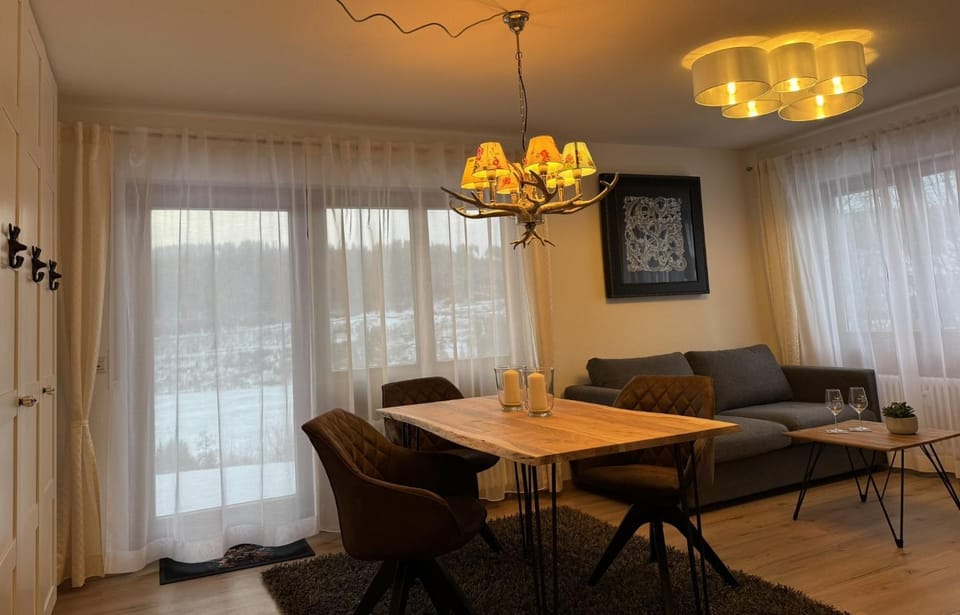 Living room, Seating area, Dining area