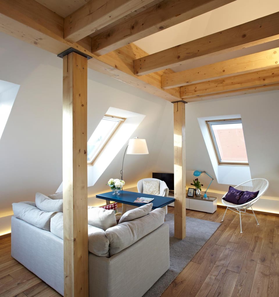 Living room, Photo of the whole room