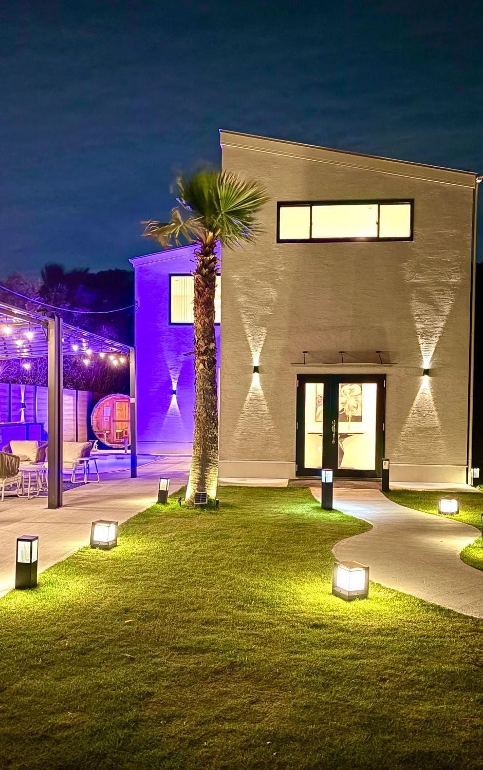 Sunshine pool villa 2新築ラグジュアリーリゾートヴィラ天然芝プールゴルフサウナ完備 Villa in Chiba Prefecture