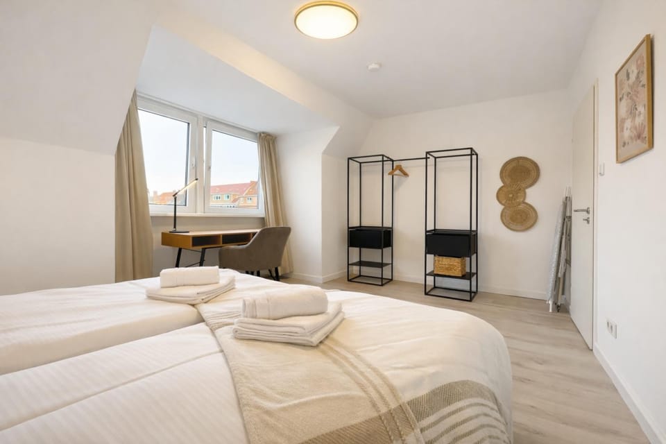 Bed, Bedroom, wardrobe