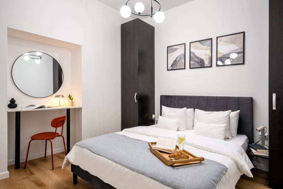 Bedroom, furniture, internet, wardrobe