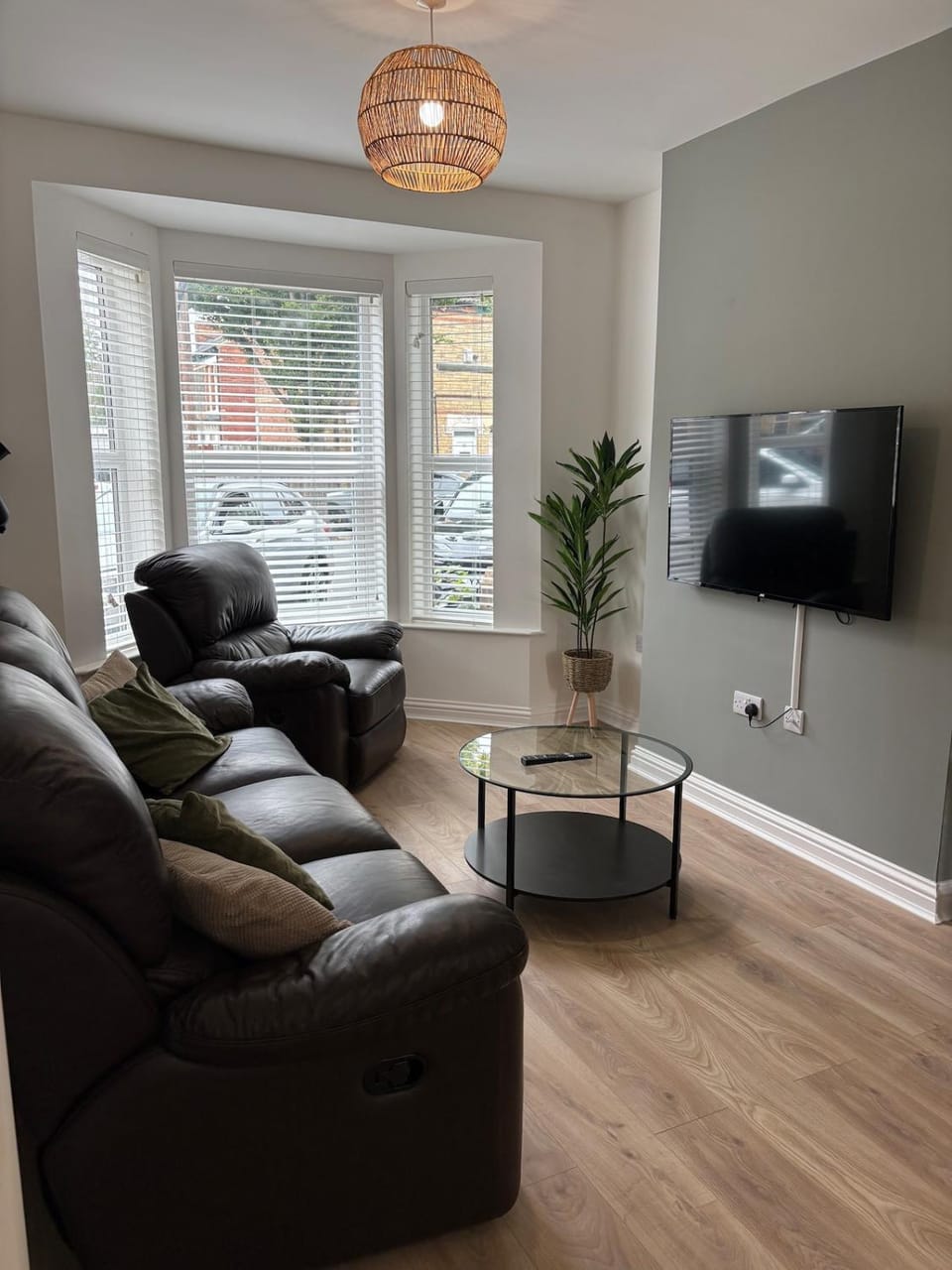 Communal lounge/ TV room
