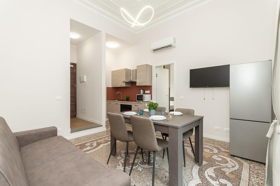 Orchidea House free Wifi, AC Apartment in Genoa