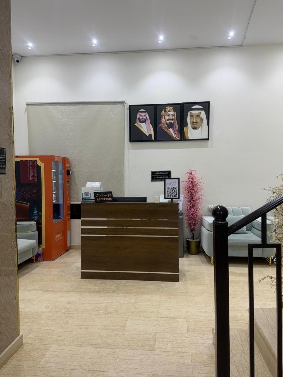 Bed, TV and multimedia, Lobby or reception, Photo of the whole room, Bedroom