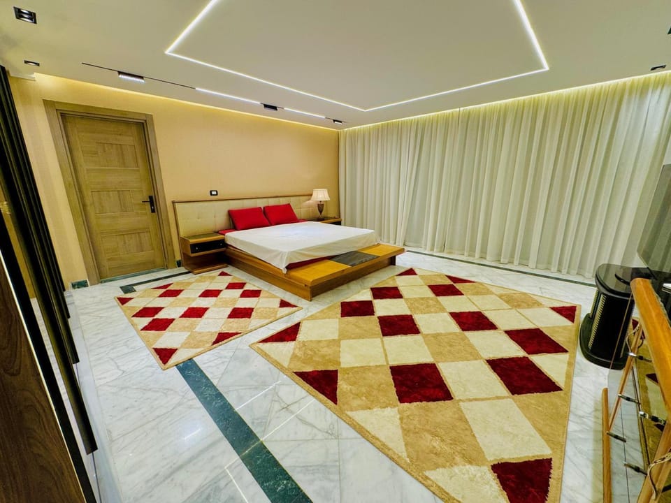 شقه 5 غرف اطلاله نيل بالمعادى Apartment in Cairo