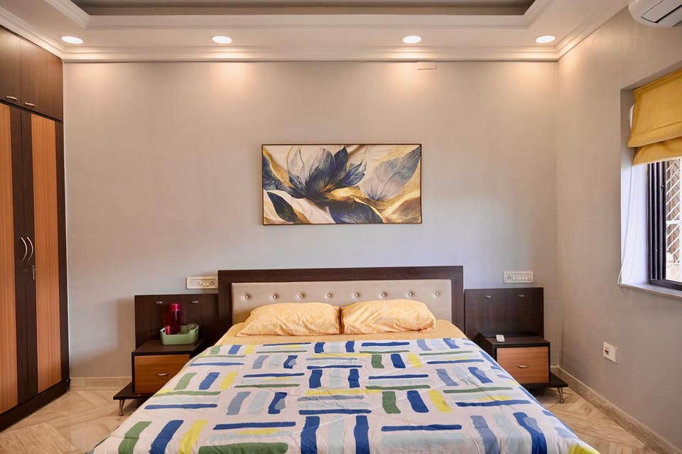 Neelam Homestay - Lemon Room Bed and Breakfast in Kolkata