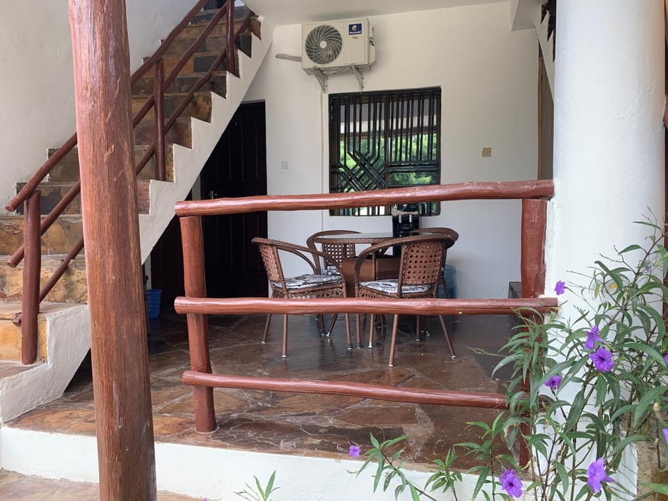View (from property/room), Balcony/Terrace