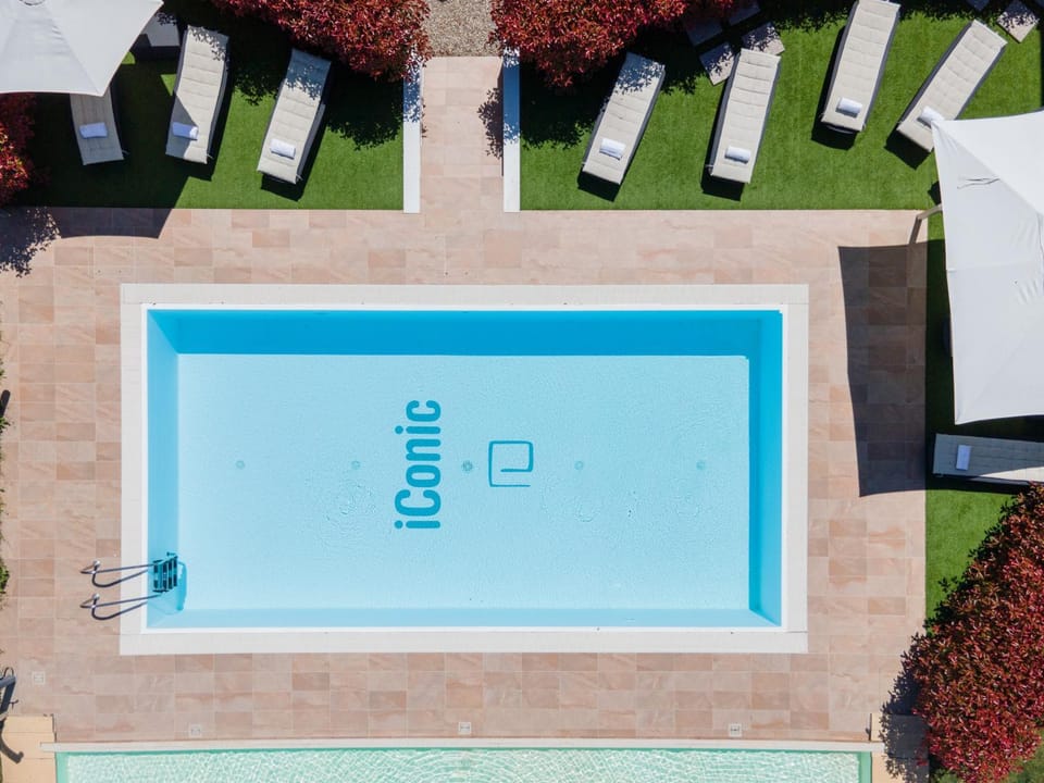 Solarium, Pool view, Swimming pool