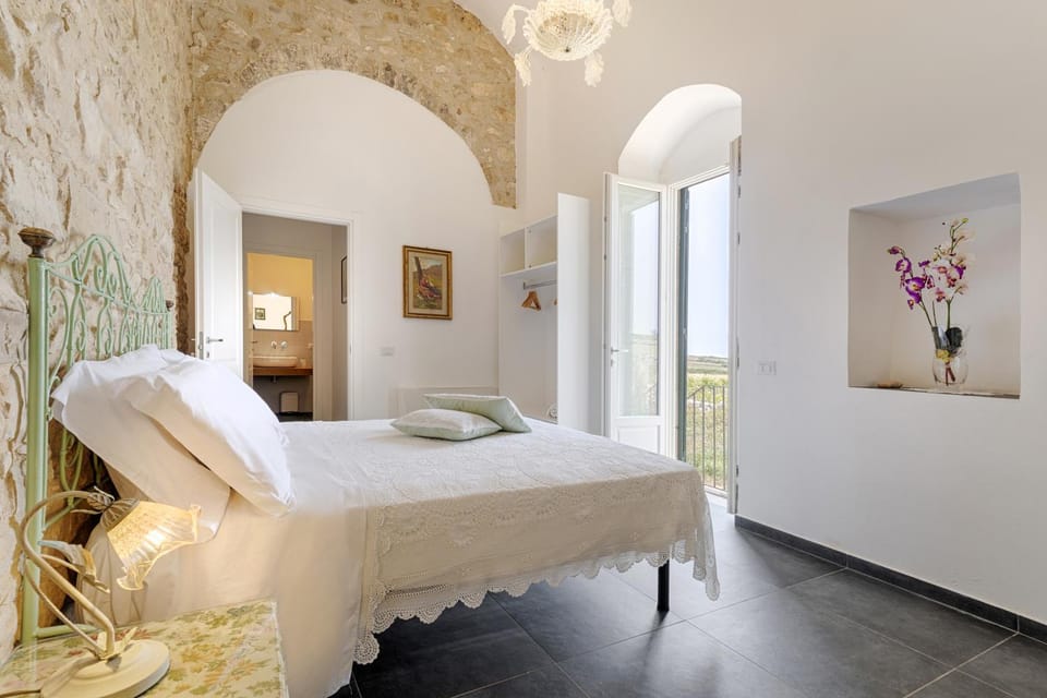 Decorative detail, Bedroom