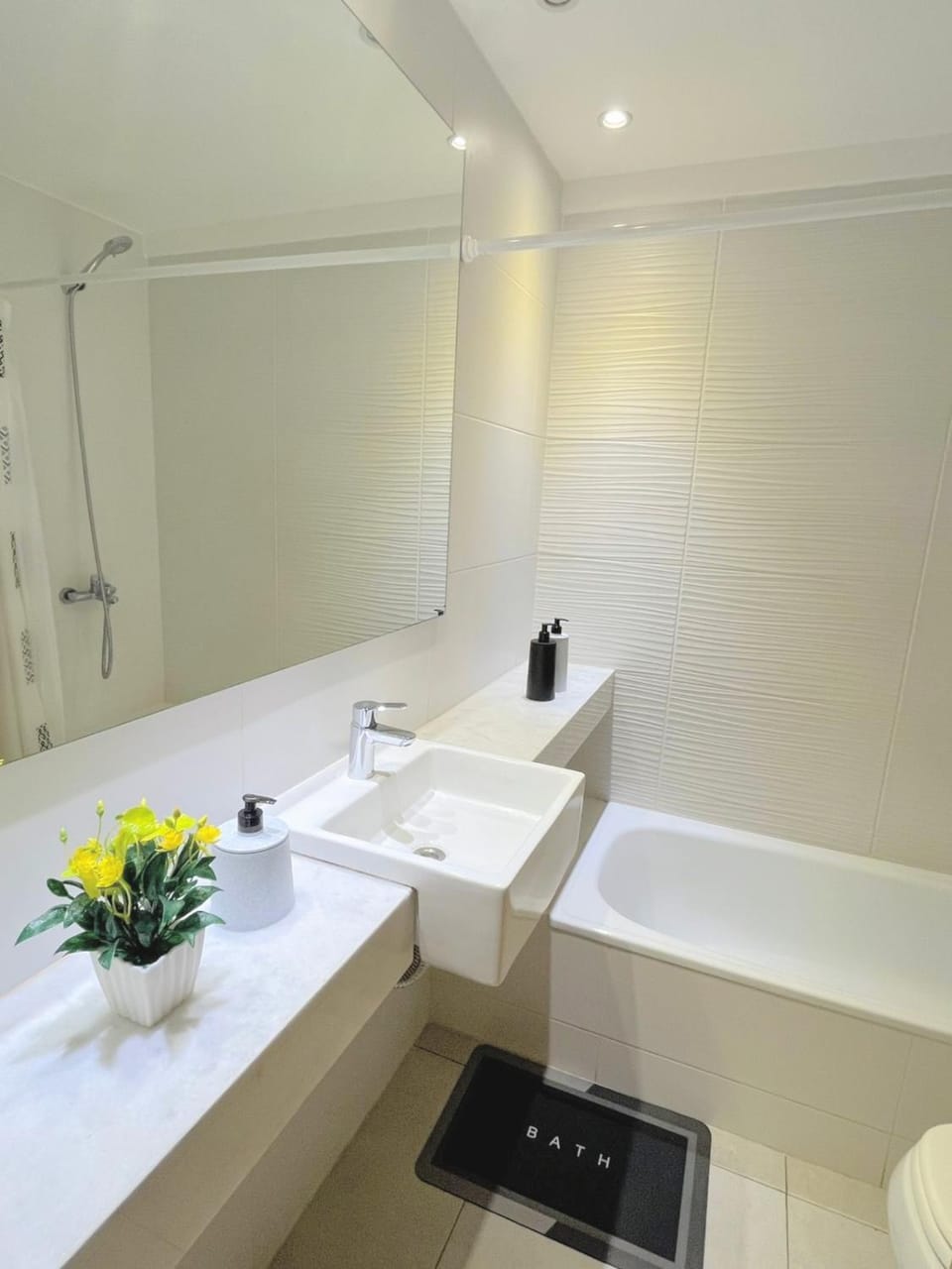 Bathroom, Bath, towels