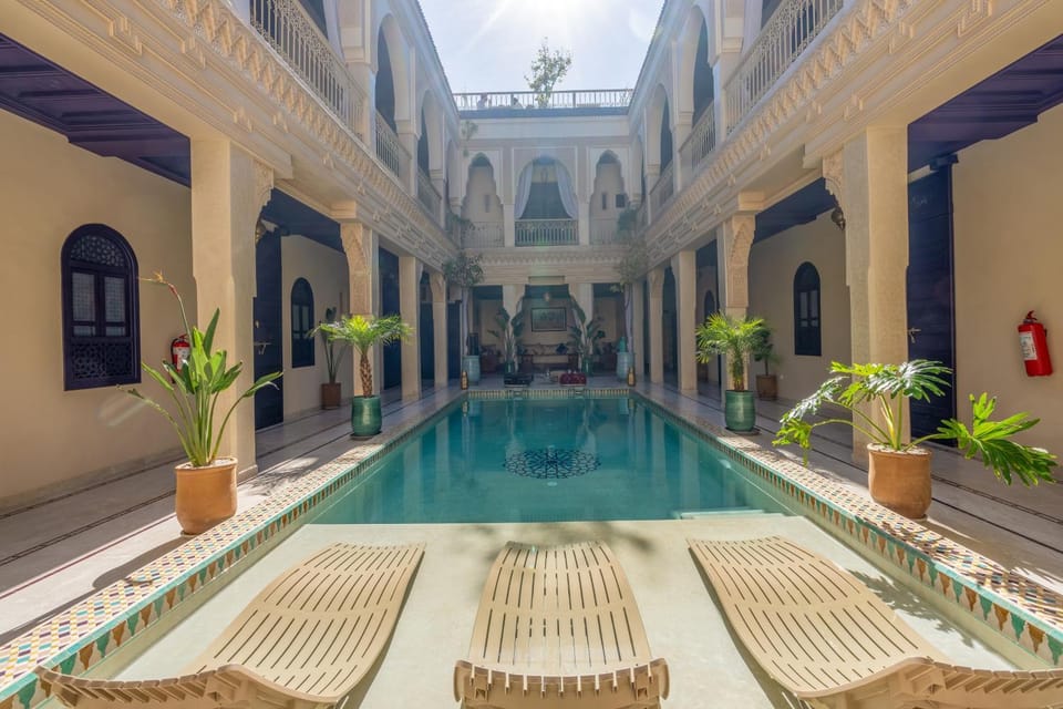 Day, Pool view, Swimming pool, sunbed