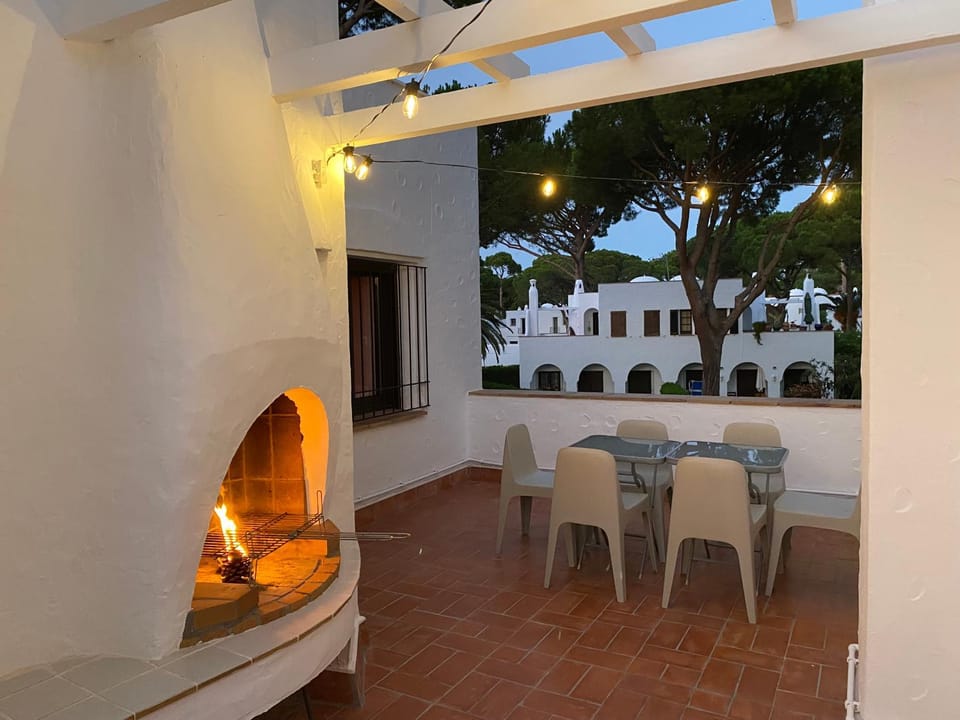 BBQ facilities, Balcony/Terrace