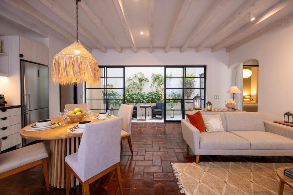 Property building, Internal: Not applicable to any particular room