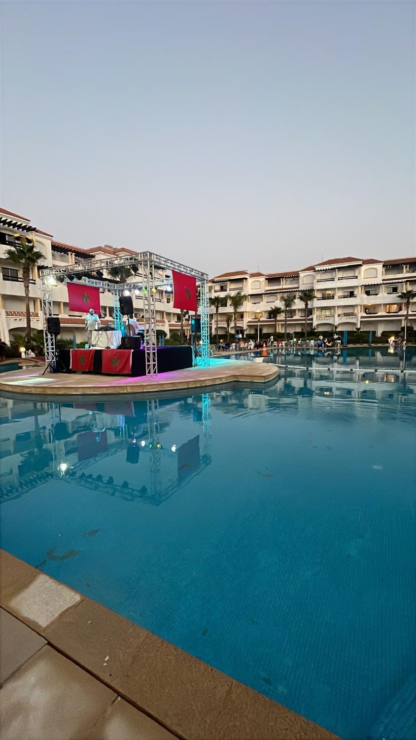 Swimming pool