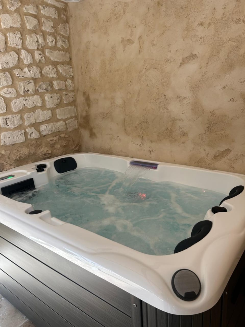 Maison avec jacuzzi privatif House in Reims