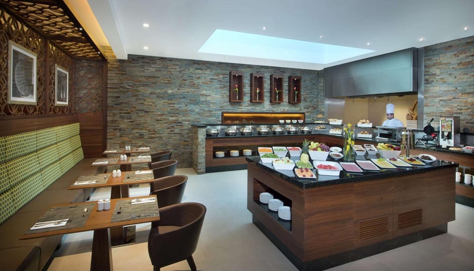 Restaurant/places to eat, Food, Buffet breakfast