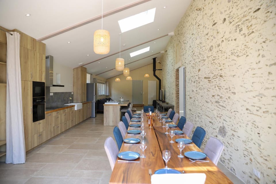Living room, Dining area, kitchen