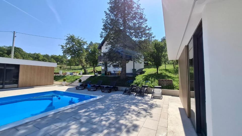 Garden, sunbed