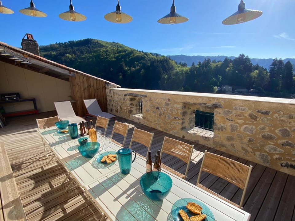 Les Murmures de l'Eyrieux, Gite pour 15 personnes House in Provence-Alpes-Côte d'Azur