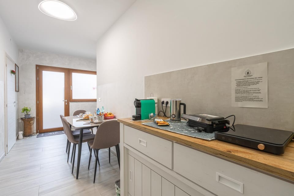 Coffee/tea facilities, minibar, toaster