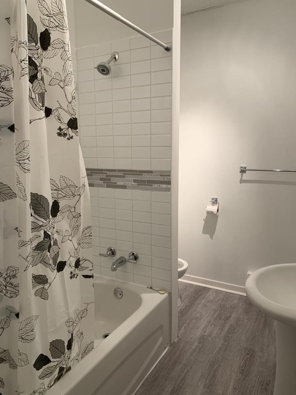 Grand logement chaleureux House in La Tuque