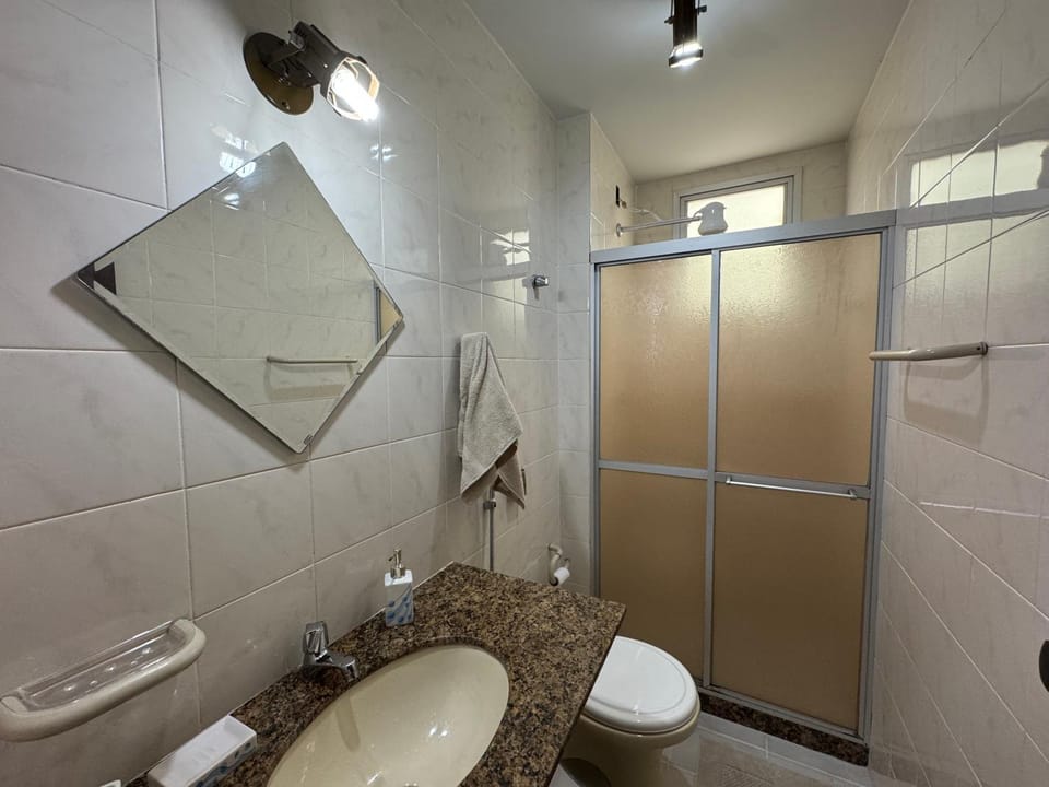 Shower, Bathroom, towels