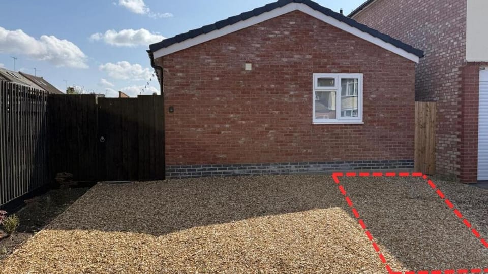 1 bed ground floor flat free parking Apartment in Huntingdonshire District