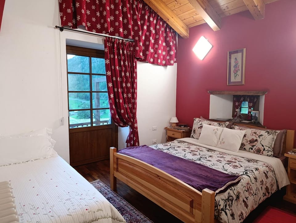 La Tour Bed and Breakfast in Aosta Valley, Italy