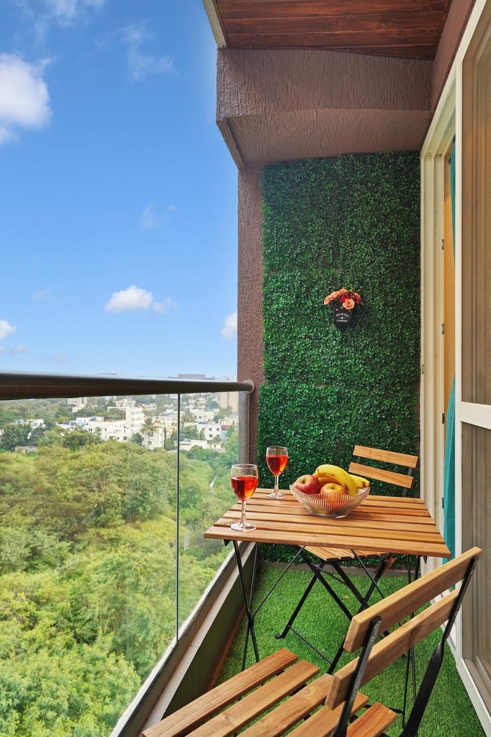 Skyline Retreat, Peaceful Escape Apartment in Pune