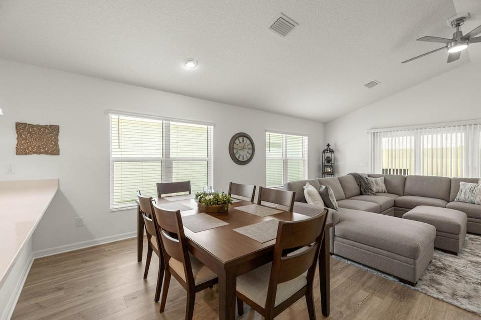 Villages 3BR By Eastport Square and Water Edges Recreation House in Wildwood