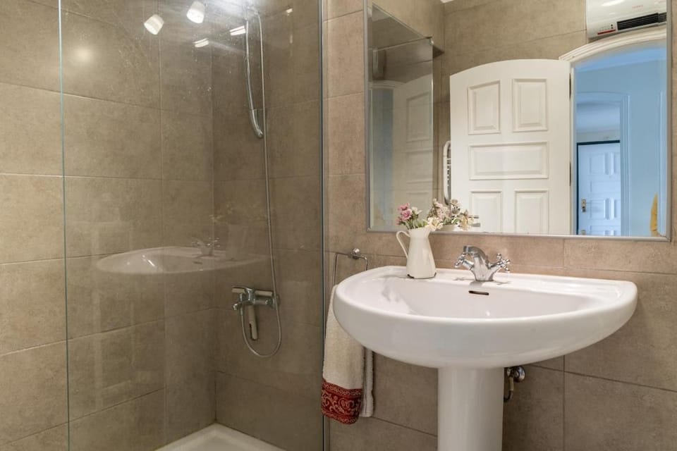 Luxury apartment in Monte Estoril Apartment in Estoril